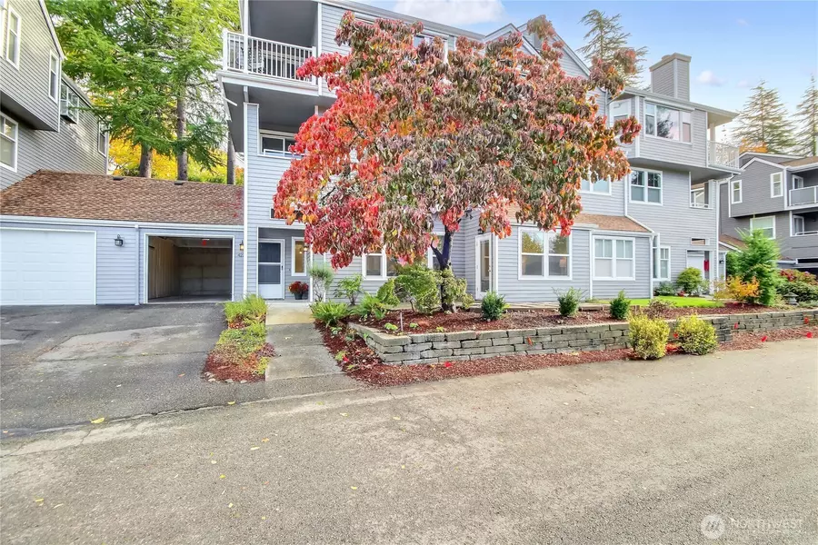 4228 221st PL SE #1083, Issaquah, WA 98029