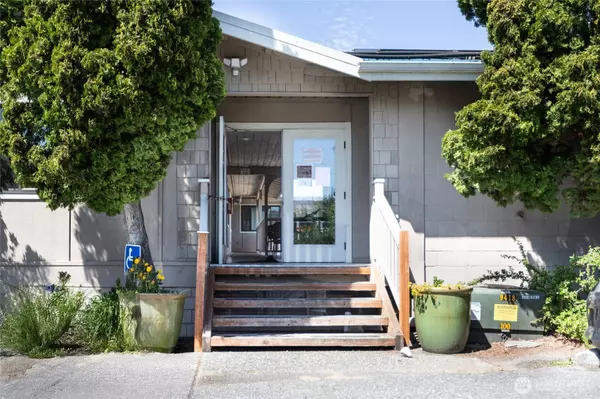 Friday Harbor, WA 98250,250 Tucker Avenue #38