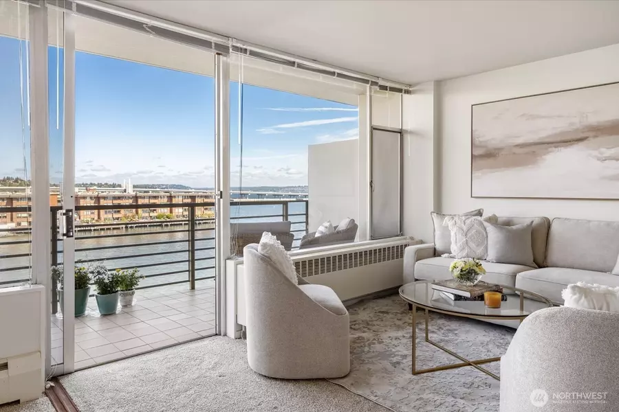 2040 43rd AVE E #402, Seattle, WA 98112