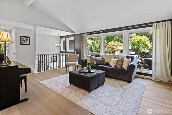 Redmond, WA 98052,10417 165th PL NE
