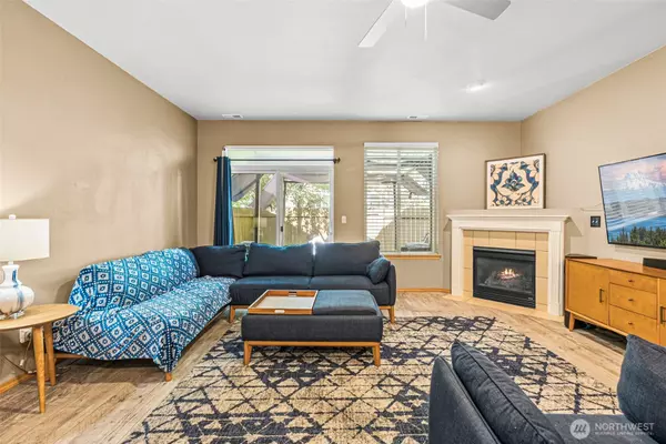 Tacoma, WA 98445,725 114th Street Ct E