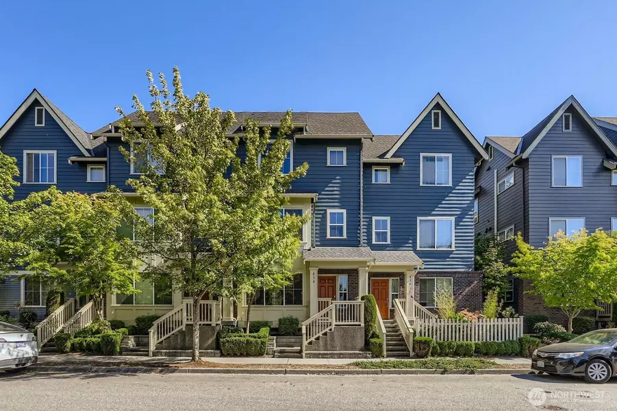 838 4th AVE NE, Issaquah, WA 98029
