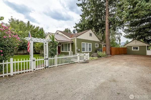 East Wenatchee, WA 98802,44 N Iowa AVE