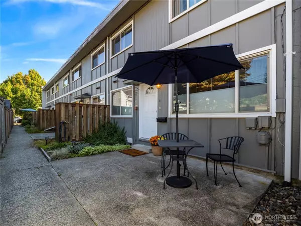 Tacoma, WA 98403,708 N L ST #4