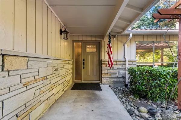 Lakewood, WA 98499,6709 76th ST W