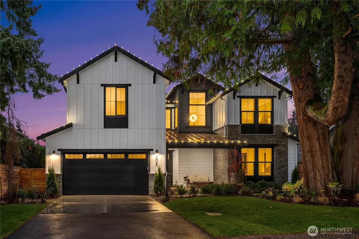 Bellevue, WA 98004,208 106th AVE SE