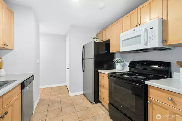 Lynnwood, WA 98036,20030 66th PL W #2A