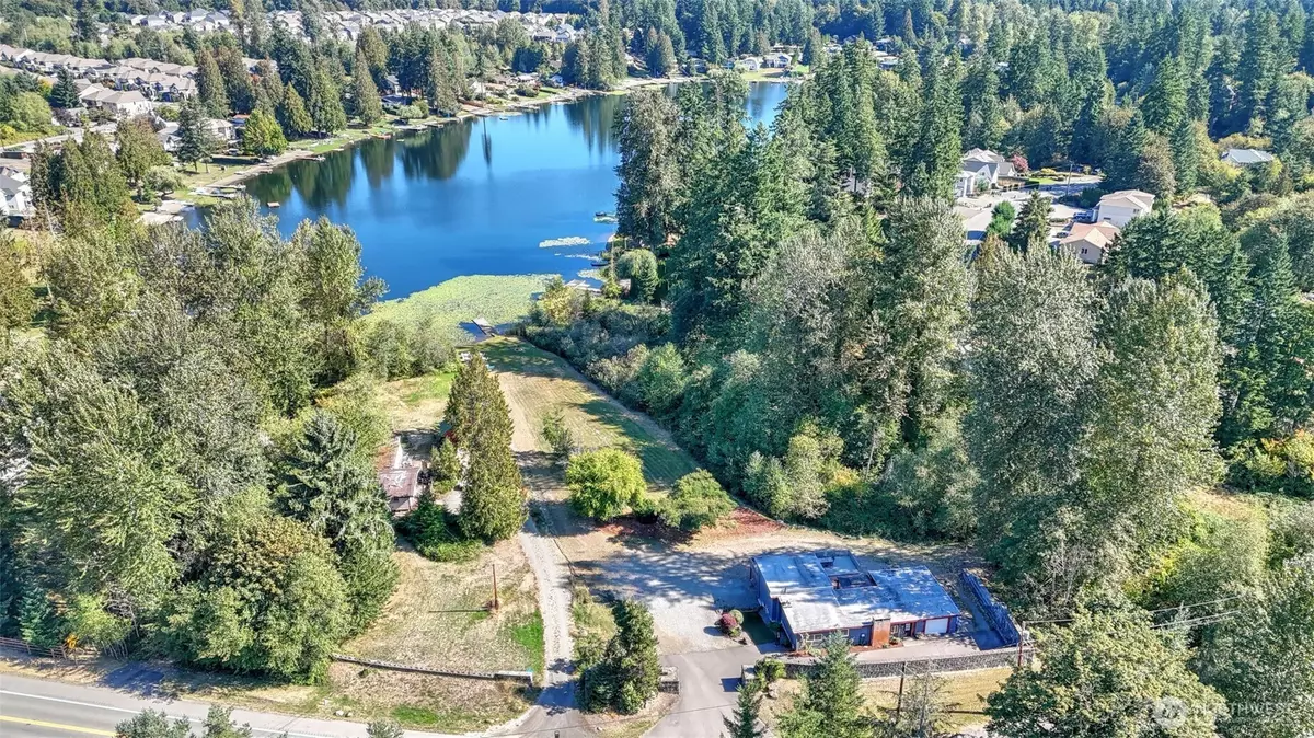 Renton, WA 98058,17268 SE Petrovitsky RD