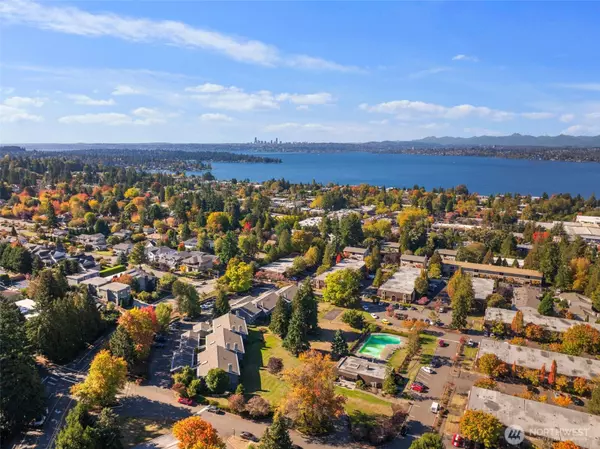 Kirkland, WA 98033,11104 NE 68th ST #A103