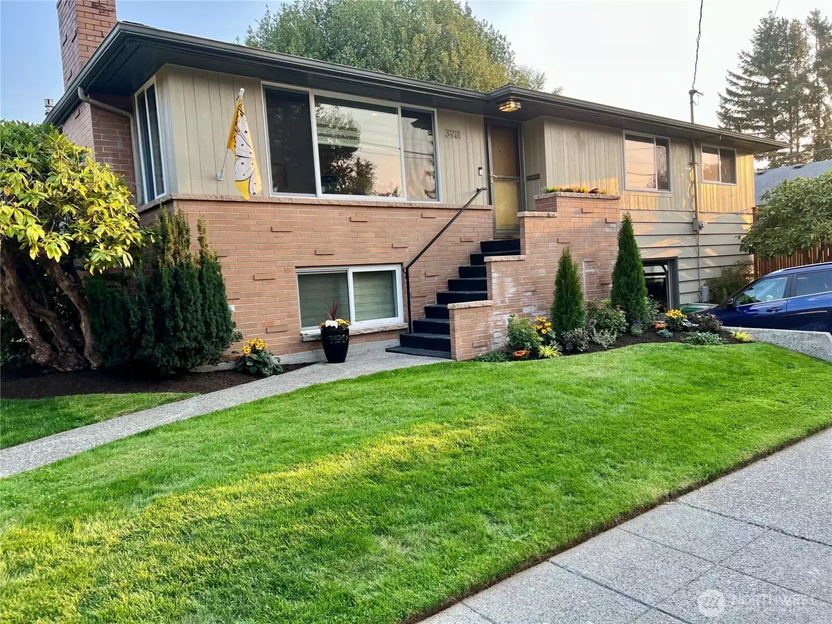 Seattle, WA 98116,3901 SW Hanford ST