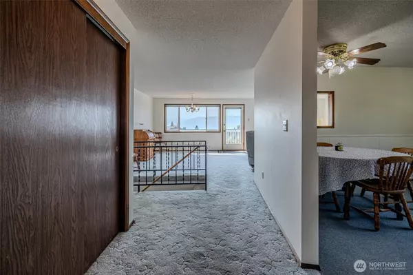 East Wenatchee, WA 98802,1810 9th ST NE