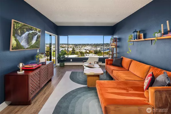 Seattle, WA 98199,3661 24th PL W #406