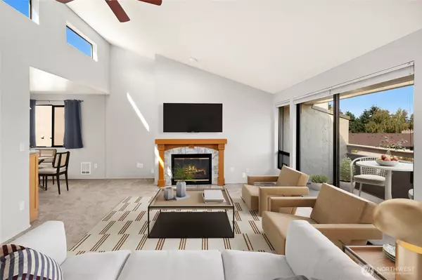 Seattle, WA 98115,6652 Parkpoint WAY NE #D-311