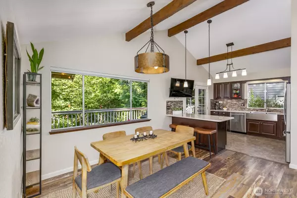 Edmonds, WA 98026,14124 60th AVE W