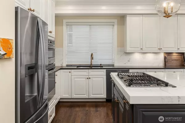 Issaquah, WA 98029,1839 12th AVE NE