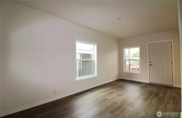 Seatac, WA 98188,3213 S 182nd PL #215