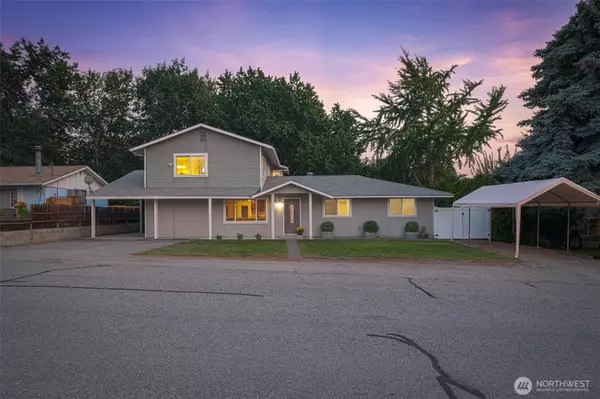 24 Hadley ST NE, East Wenatchee, WA 98802