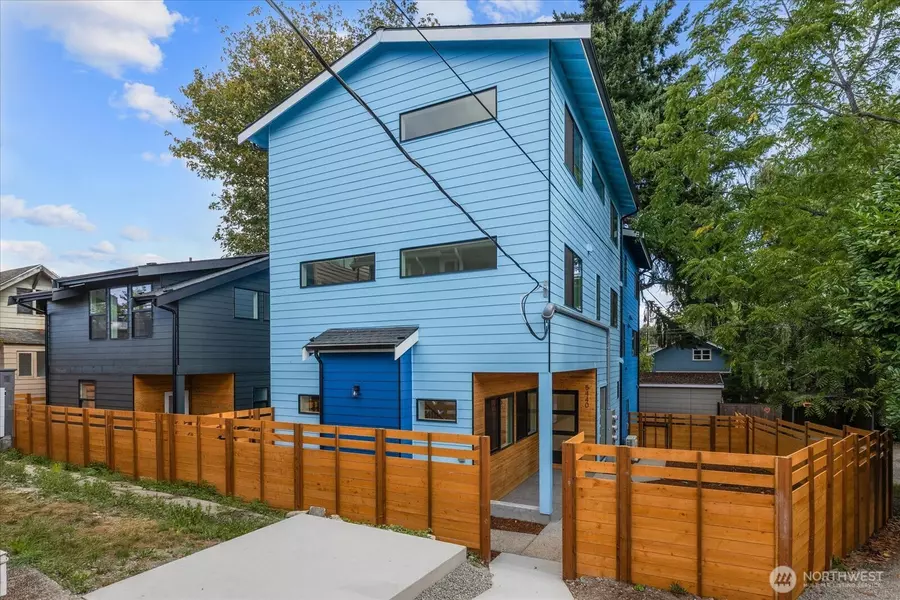 5440 Kirkwood PL N, Seattle, WA 98103