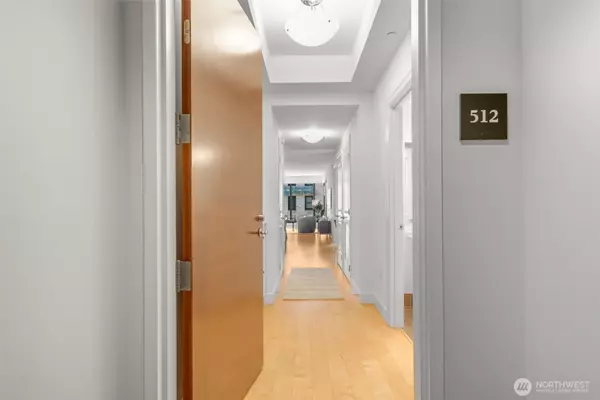 Seattle, WA 98101,1920 4th AVE #512