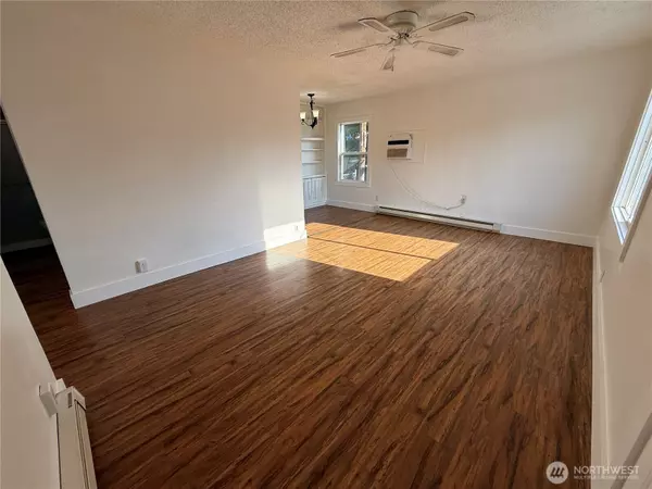 Okanogan, WA 98840,647 3rd AVE N