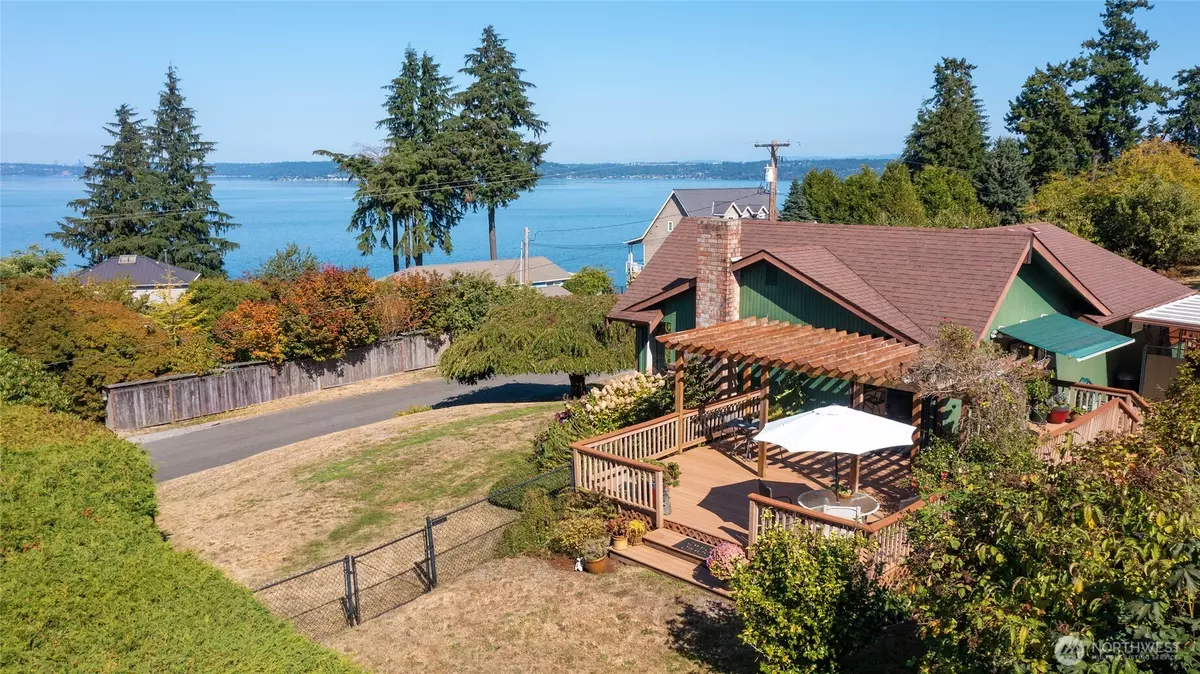Vashon, WA 98070,6809 SW Maury Park RD