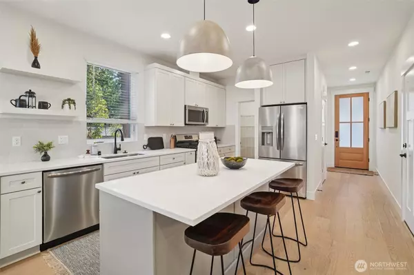 Edmonds, WA 98026,8014 222nd ST SW