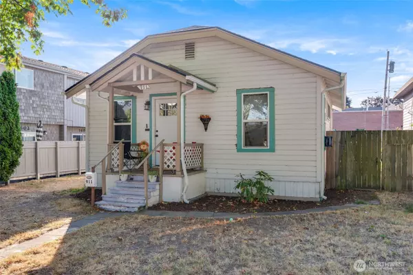 Longview, WA 98632,911 16th AVE