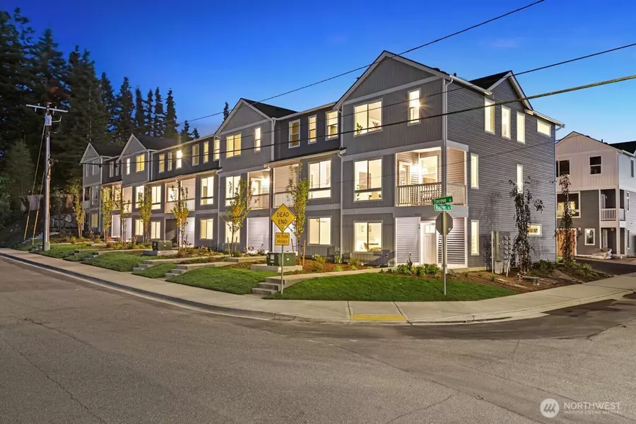 7025 Rainier DR #A, Everett, WA 98203