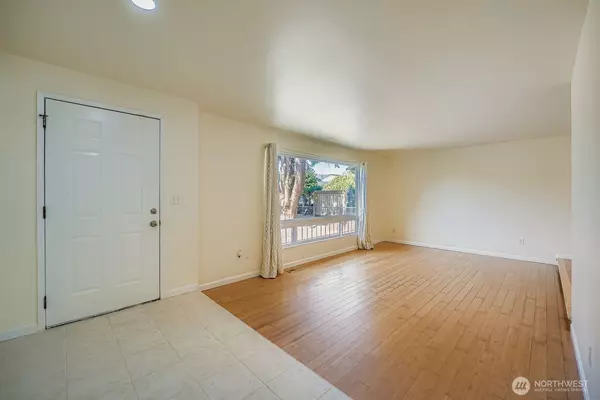Kent, WA 98032,26854 Downing AVE