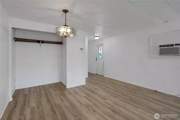 Bonney Lake, WA 98391,21409 132nd ST E