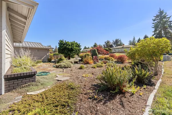 Port Angeles, WA 98362,122 Island View RD