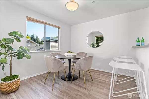 Lake Forest Park, WA 98155,19230 Forest Park DR NE #K-335