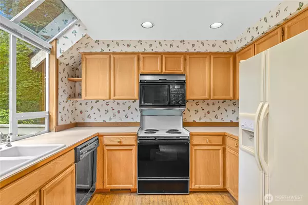 Bellevue, WA 98006,4123 150th AVE SE