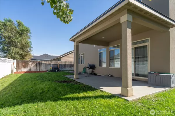 Moses Lake, WA 98837,401 S Birch ST