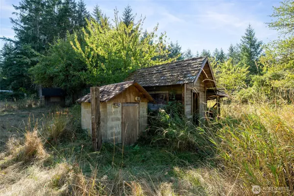 Eatonville, WA 98328,36716 Eatonville Cutoff RD E