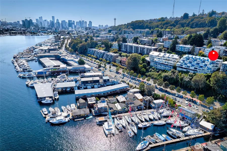 2420 8th AVE N #102, Seattle, WA 98109