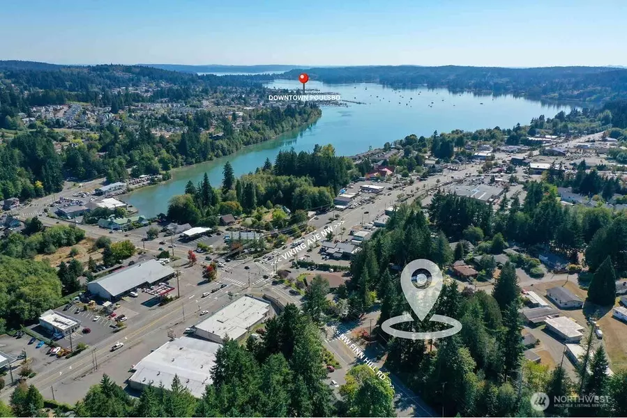 20397 NW Cedar LN, Poulsbo, WA 98370