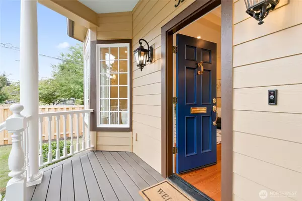 Seattle, WA 98118,5212 S Mayflower ST