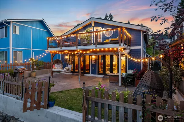 Port Orchard, WA 98366,1811 Bay ST