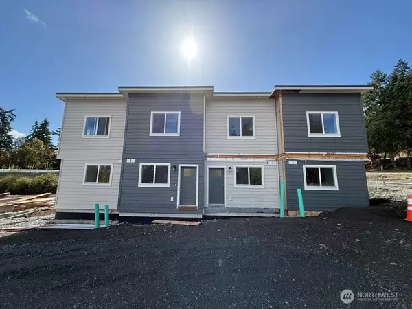 1032 4 Guard ST, Friday Harbor, WA 98250