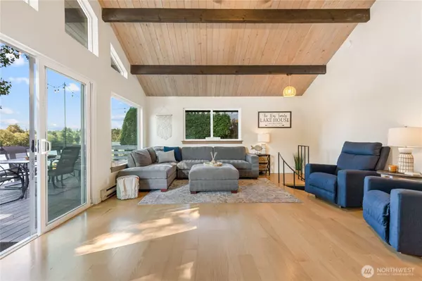 Silver Creek, WA 98585,137 Lake Rd