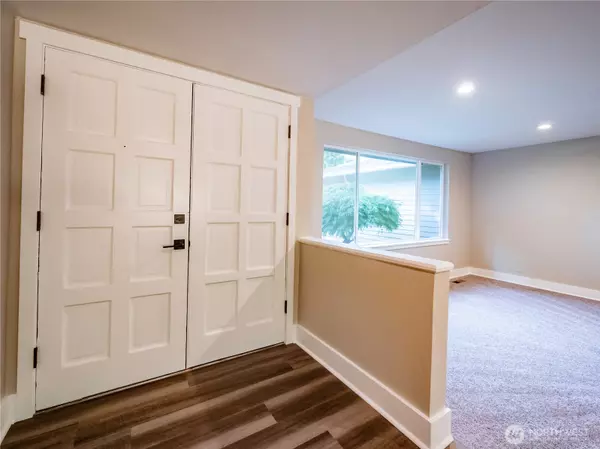 Olympia, WA 98501,5102 DONNELLY DR SE