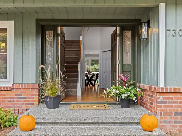 Snohomish, WA 98296,7308 203rd ST SE
