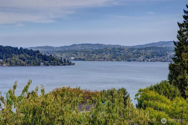 Seattle, WA 98118,9804 63rd AVE S