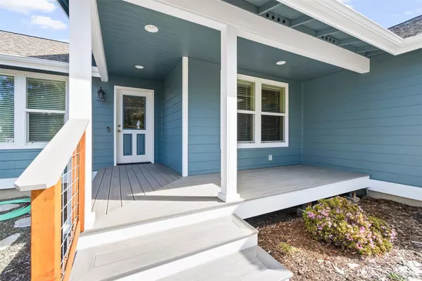 2439 W 12th ST, Port Angeles, WA 98363