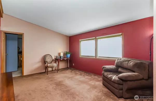 Lynnwood, WA 98087,415 Lakeview RD #K4