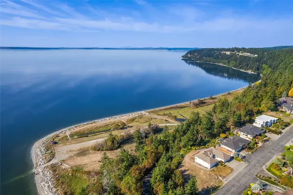 Camano Island, WA 98282,24 Malabar DR
