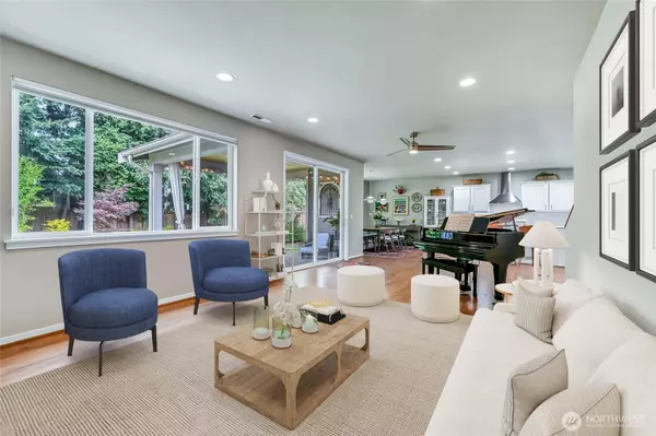 Burien, WA 98148,502 S 187th LN