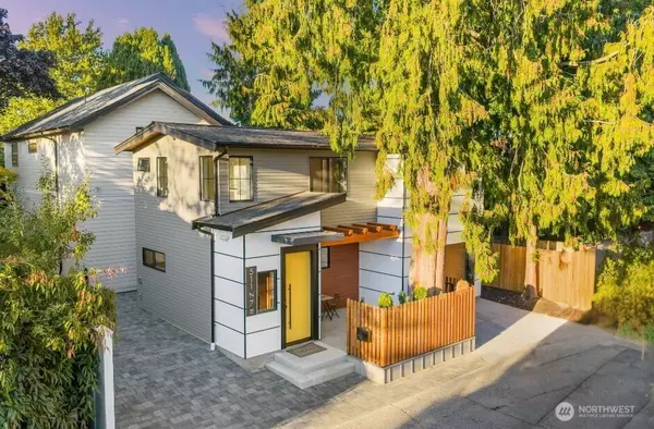 511 N 78th ST, Seattle, WA 98103