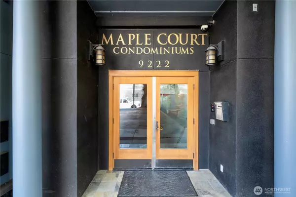Seattle, WA 98115,9222 Roosevelt WAY NE #302